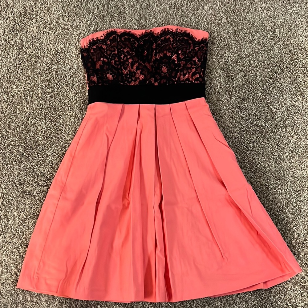 Strapless dress